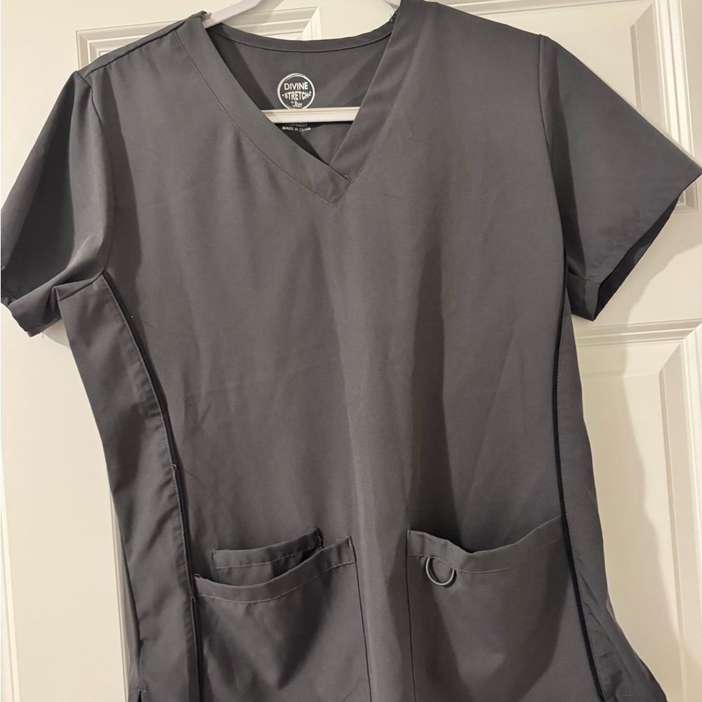 Gray V-Neck Scrub Top
